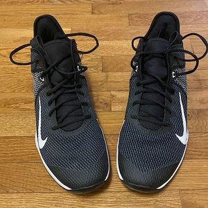 Men’s Nike sneakers